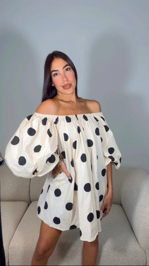 BLACK|IVORY BUBBLE SLEEVES DRESS