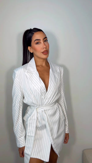 WHITE BOLD PINSTRIPES BLAZER DRESS