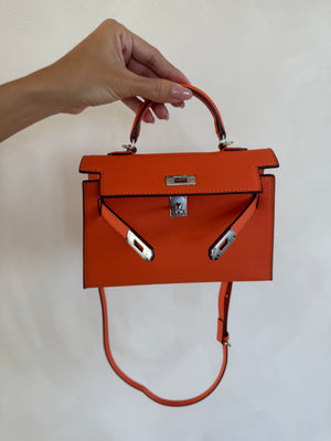 ORANGE TOP-HANDLE BAG 22