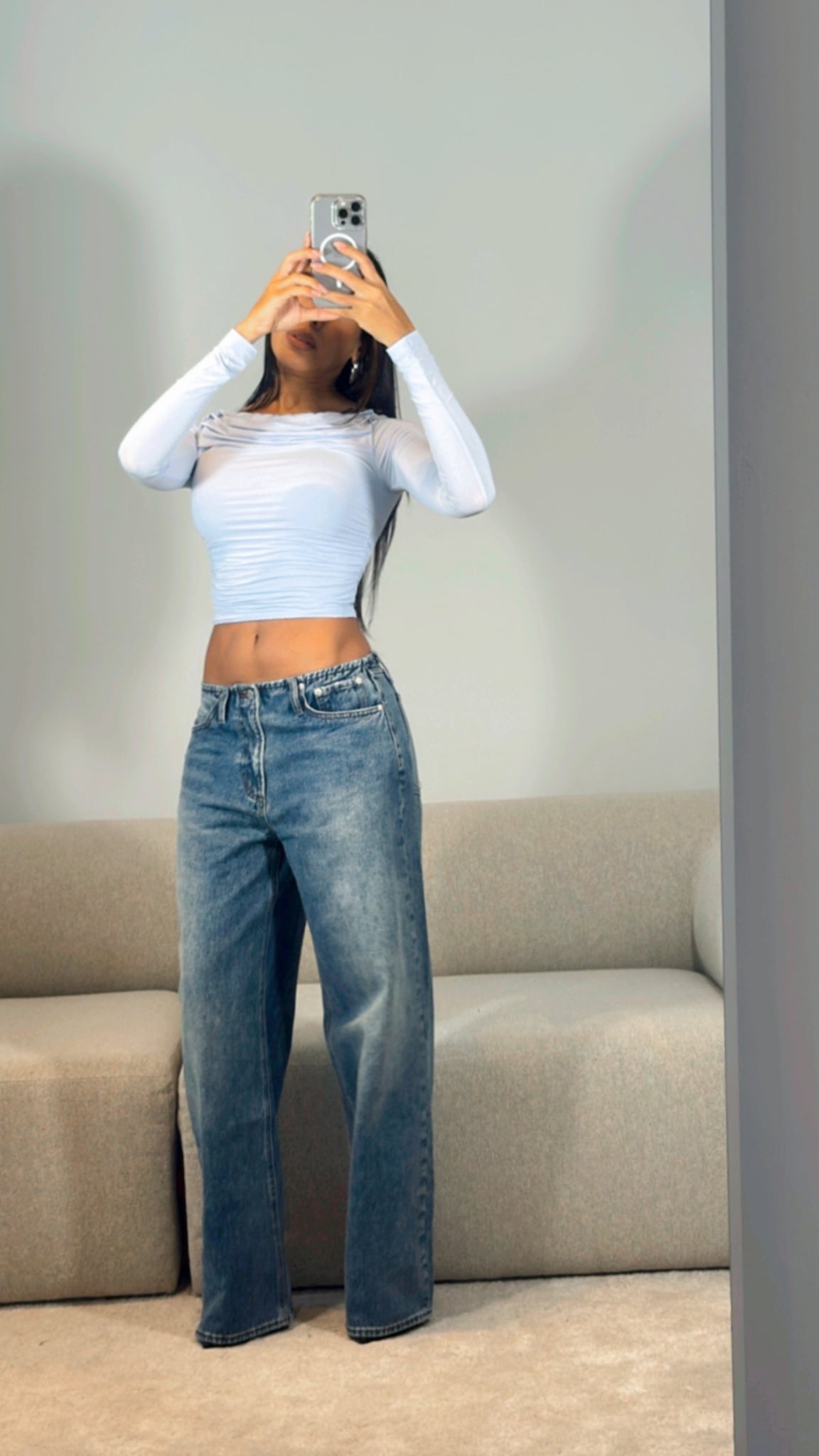 LOW RISE BAGGY JEAN