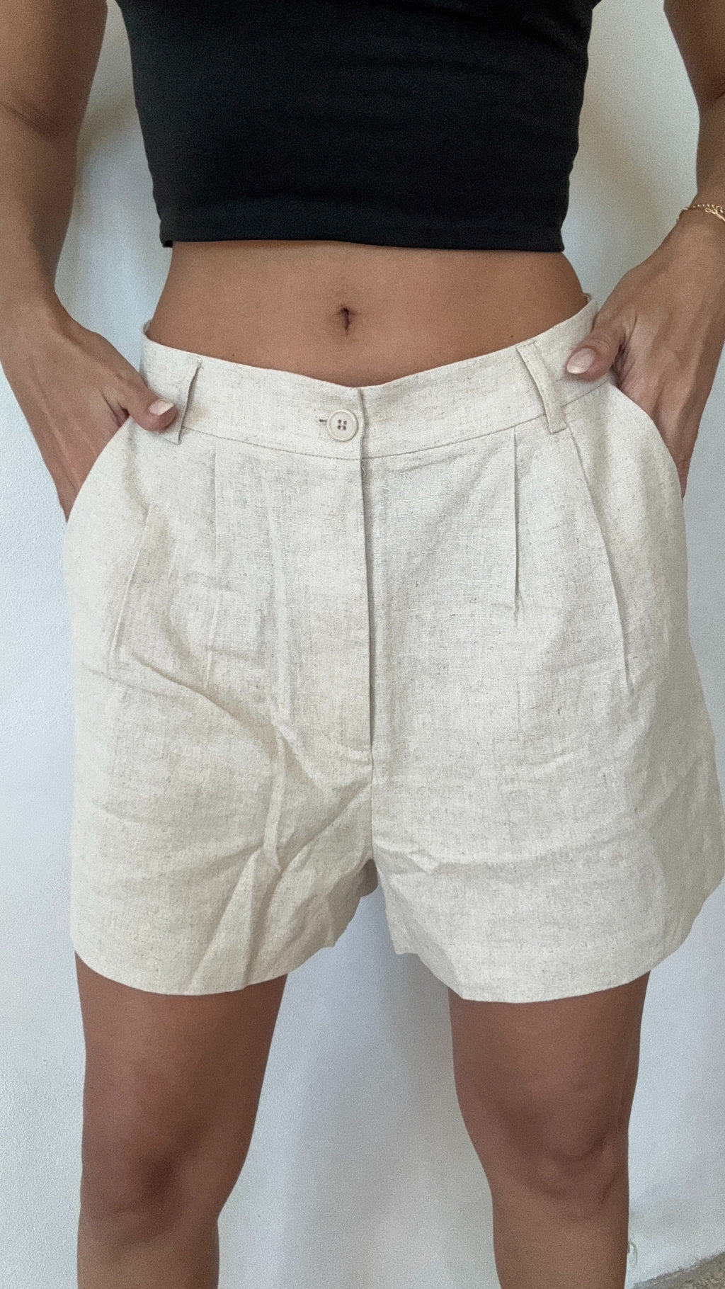 OATMEAL LINEN BERMUDAS