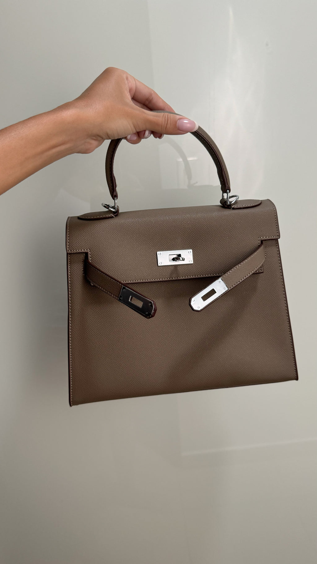 TAUPE TOP-HANDLE 28 (big)