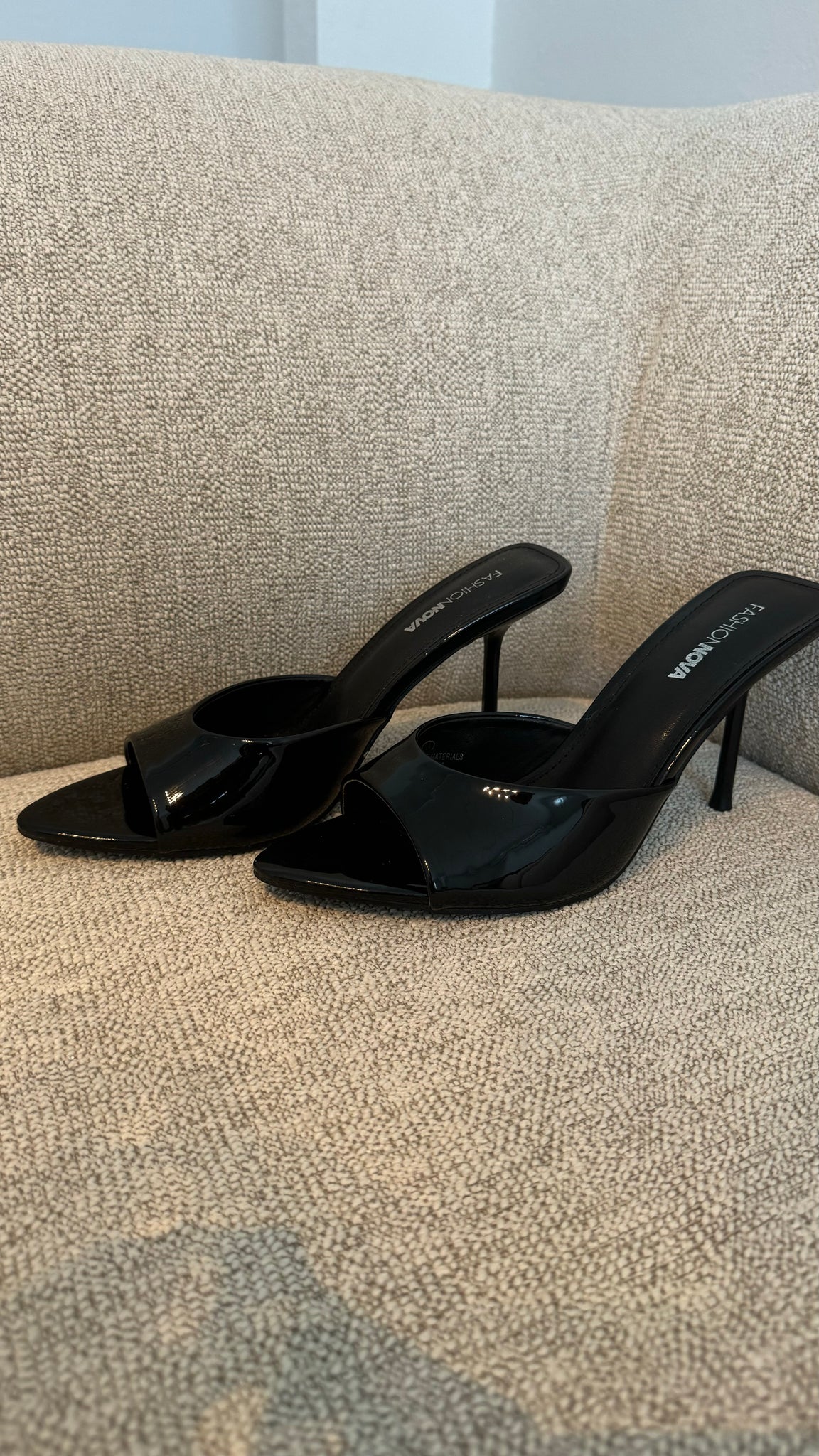 Black FN mule heels 7.5