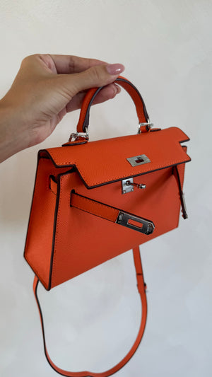ORANGE TOP-HANDLE BAG 22
