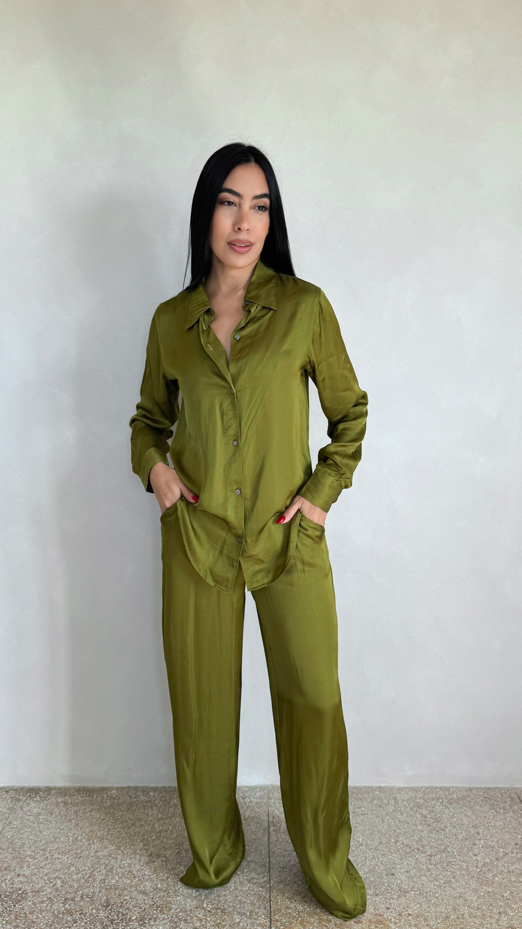 PISTACHIOGREEN SATIN PANT SET