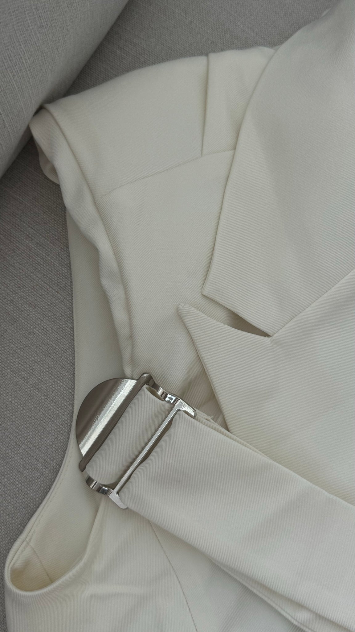 IVORY (off white ) CROPPED BLAZER VEST | BELTED
