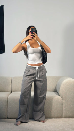 GREY TROUSERS w. CONTRAST WAISTBAND